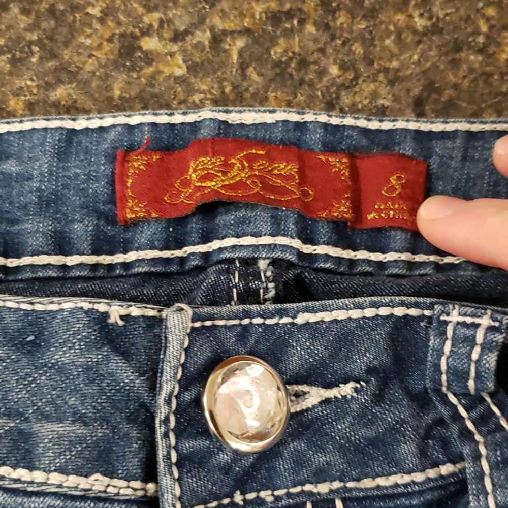 One 5 One Capris - Picture 4 of 8